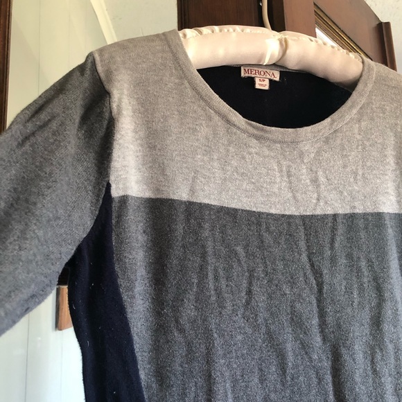 Color Block Sweater Dress - Picture 2 of 3